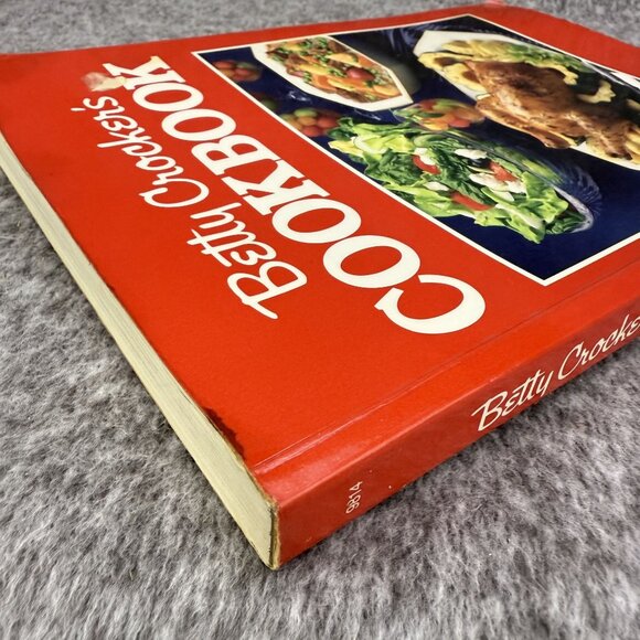 ✅Betty Crockers Cookbook VTG 1980s Golden Press Classic Recipes Red Cover - Picture 6 of 8